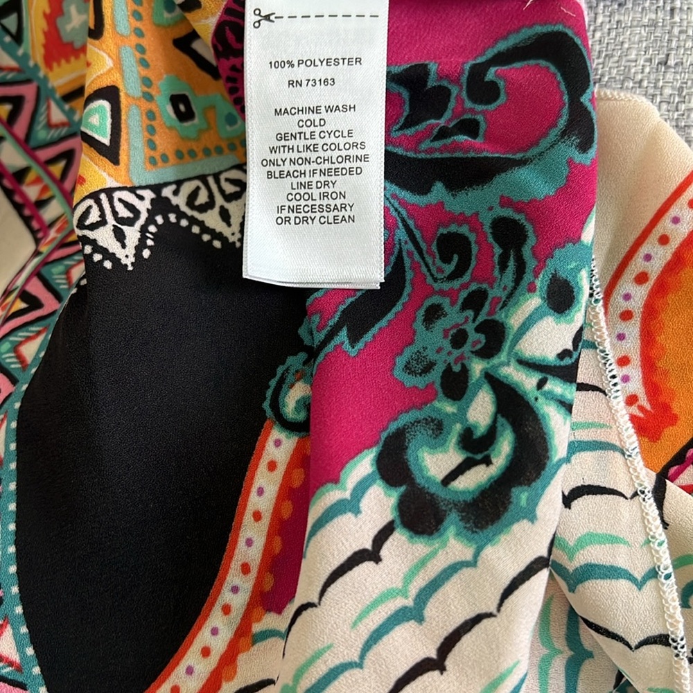 Depended Colorful Patchwork Top - Picture 10 of 10